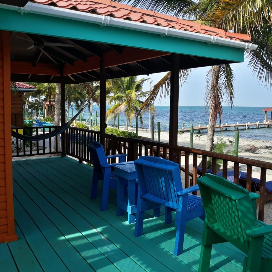 Coco'S Beachfront Cabanas Seine Bight Village Exterior photo