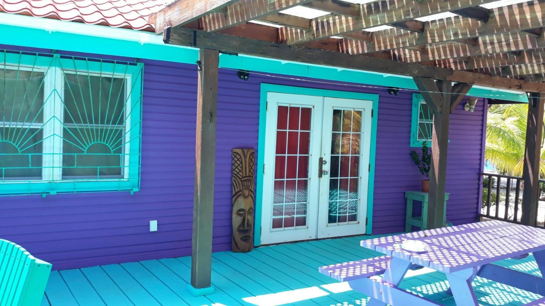 Coco'S Beachfront Cabanas Seine Bight Village Exterior photo